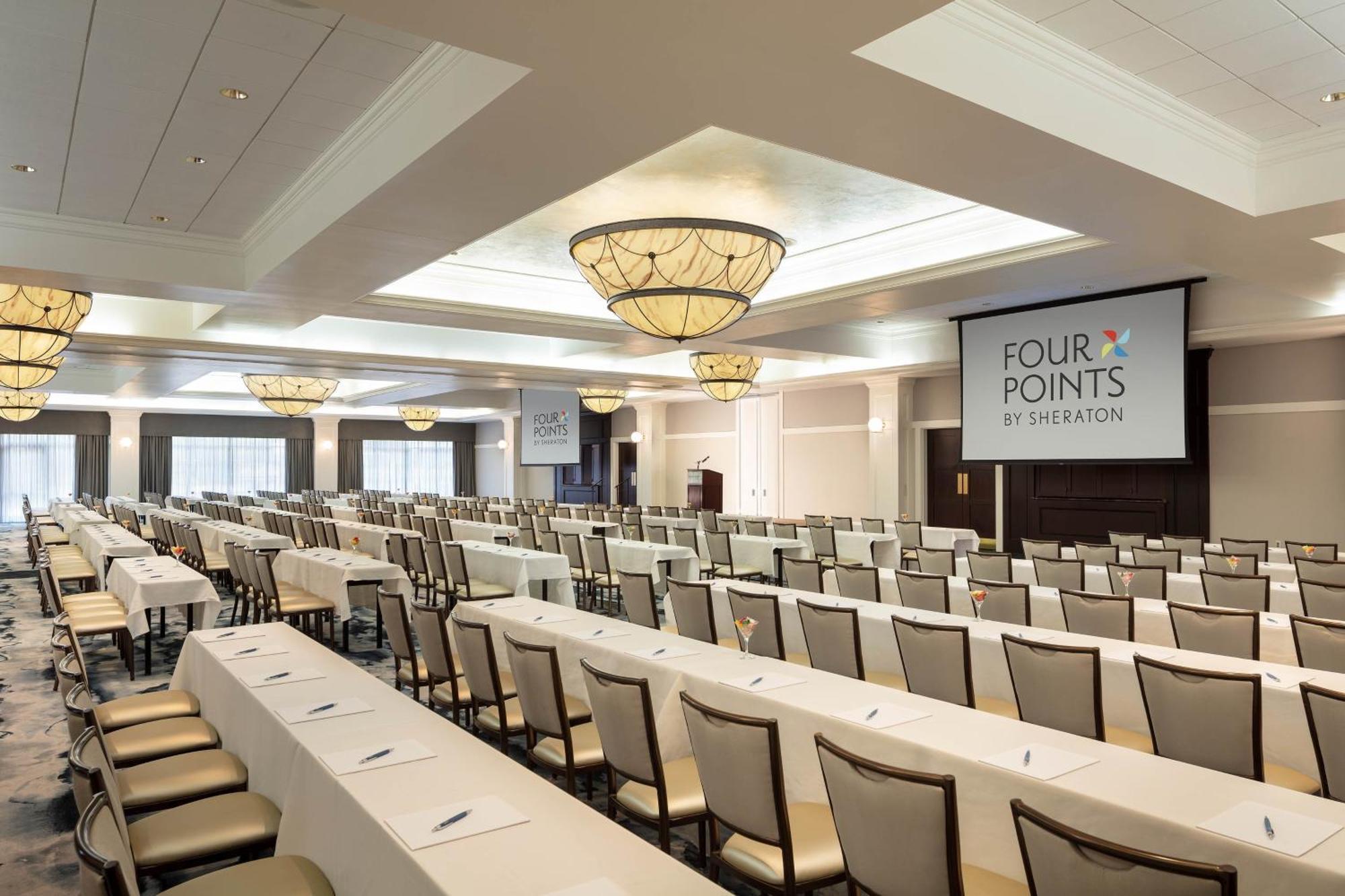 Four Points By Sheraton Norwood Conference Center Екстериор снимка