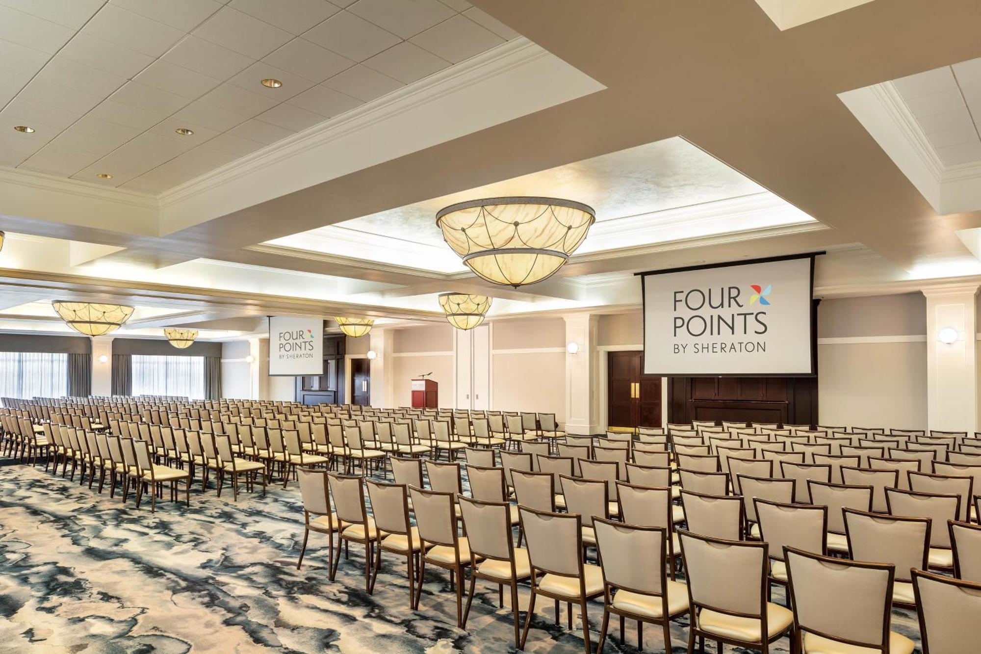 Four Points By Sheraton Norwood Conference Center Екстериор снимка