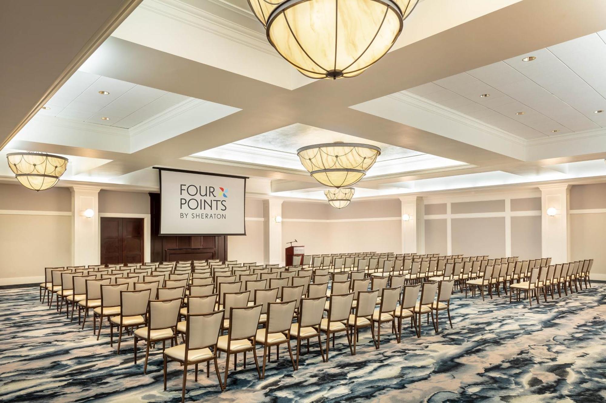 Four Points By Sheraton Norwood Conference Center Екстериор снимка