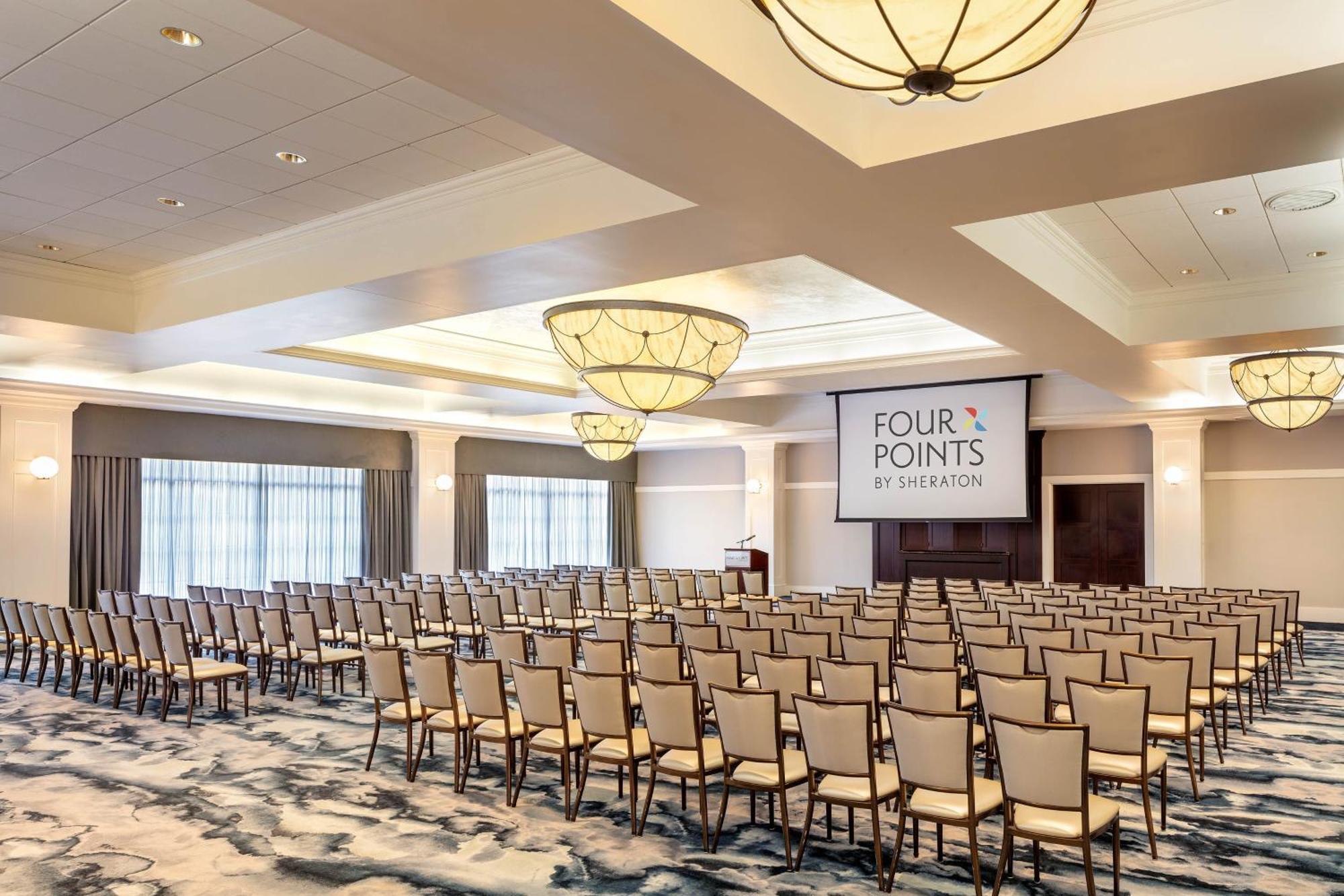 Four Points By Sheraton Norwood Conference Center Екстериор снимка