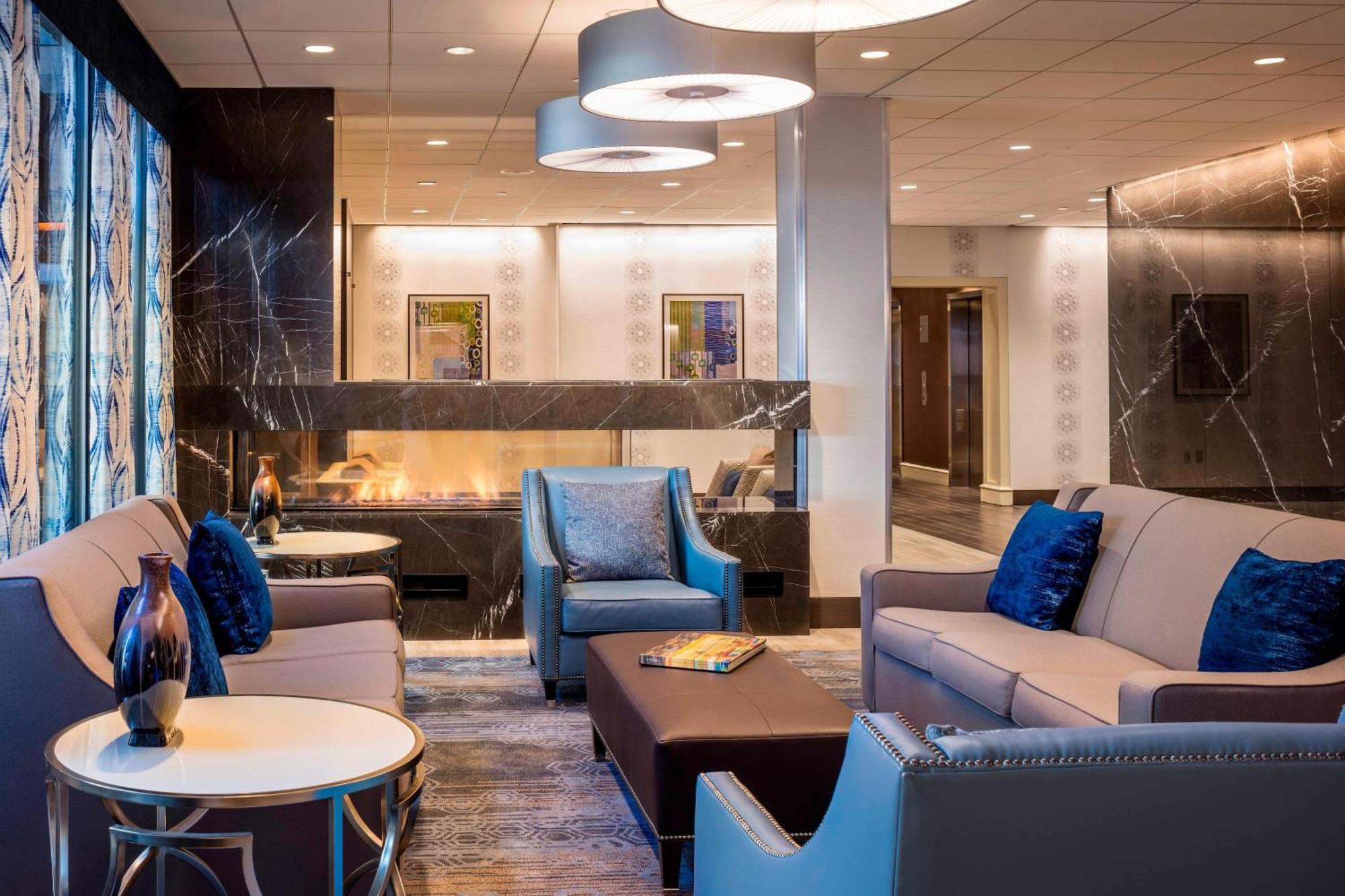 Four Points By Sheraton Norwood Conference Center Екстериор снимка