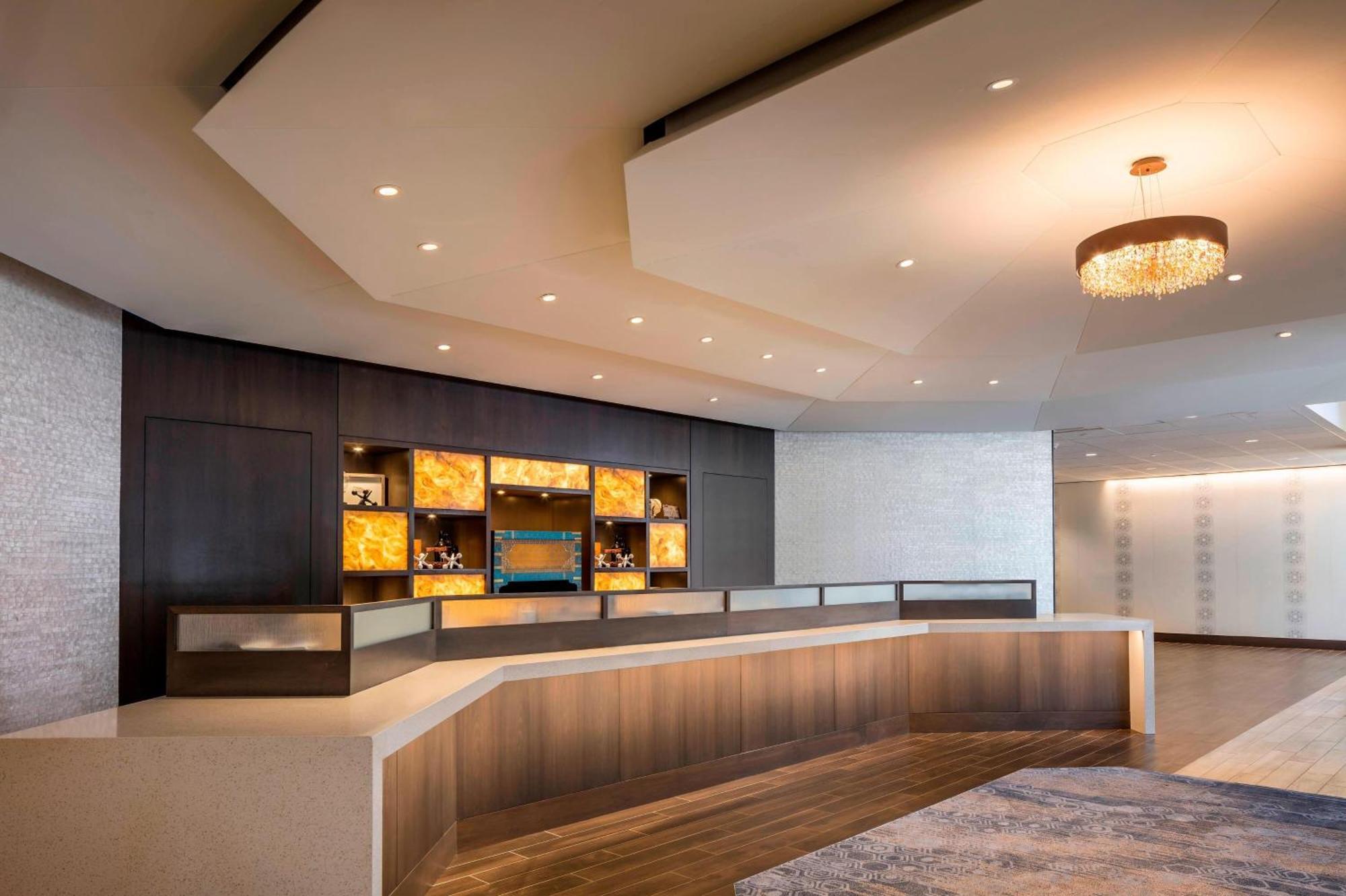 Four Points By Sheraton Norwood Conference Center Екстериор снимка